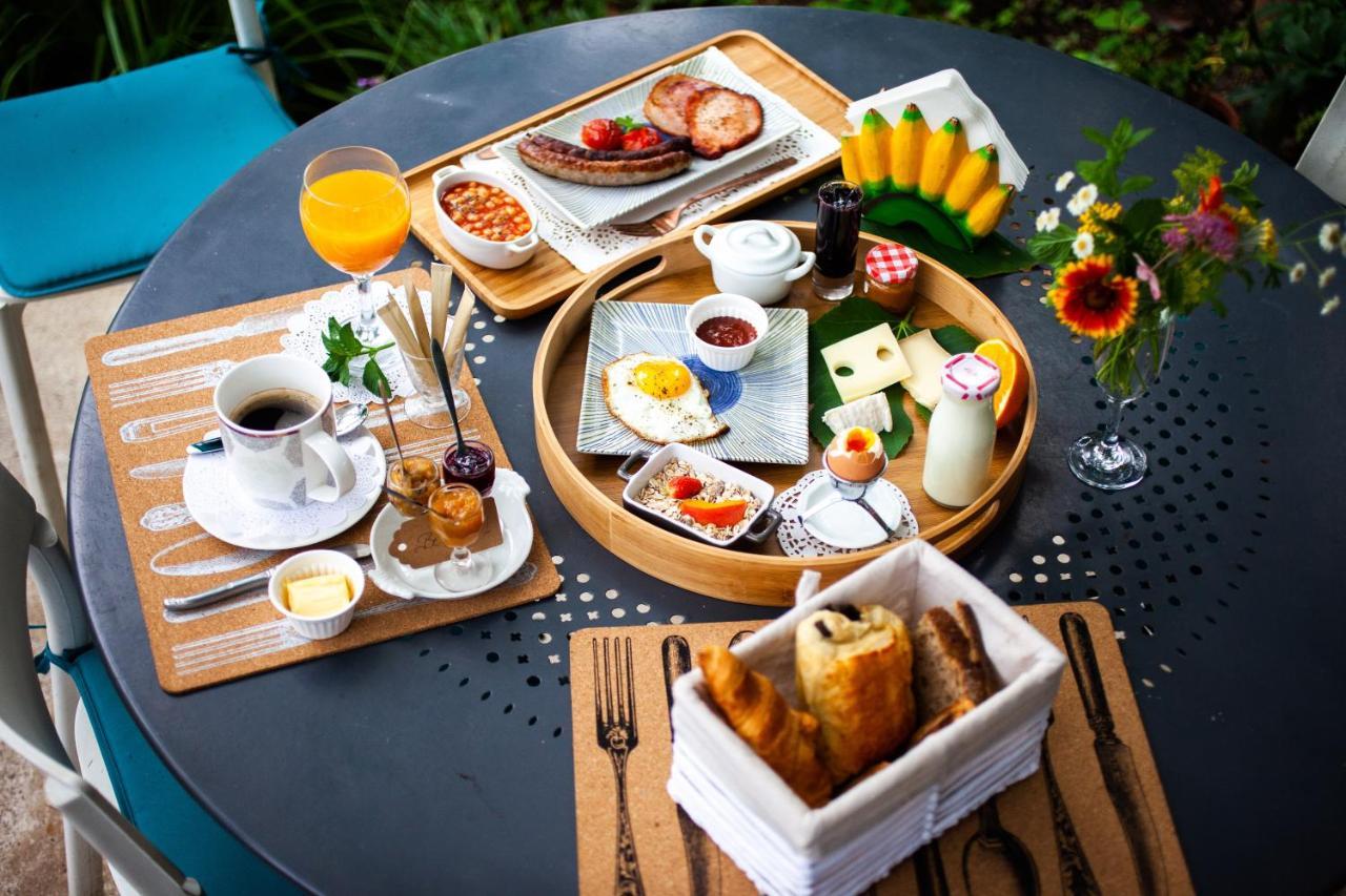 Mirguet Au Jardin Apartment Saint-Elix-le-Chateau ภายนอก รูปภาพ